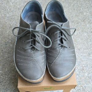 Naot Kumara Foggy Gray Rosegold  Size 38